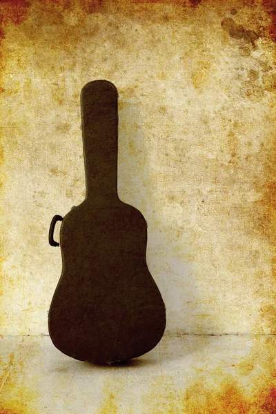 Caso de guitarra velha — Fotografia de Stock