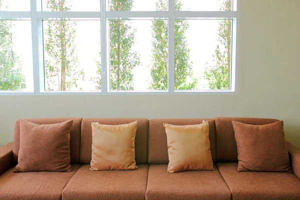 Sofa im Zimmer — Stockfoto