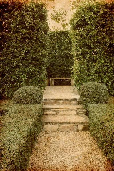 Pasos camino en el jardín — Foto de Stock