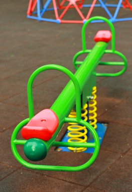 parkta tahterevalli
