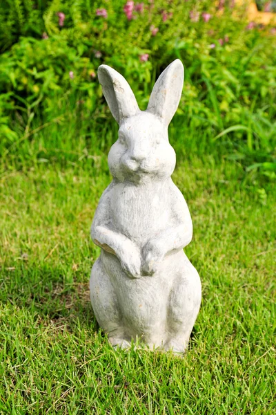 खरगोश की प्रतिमा — स्टॉक फ़ोटो, इमेज