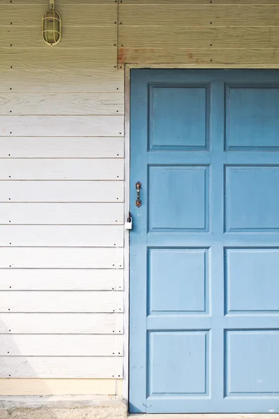 Puerta azul vintage — Foto de Stock