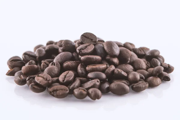 Kaffebönor Vit Bakgrund Område För Kopierings Utrymme — Stockfoto