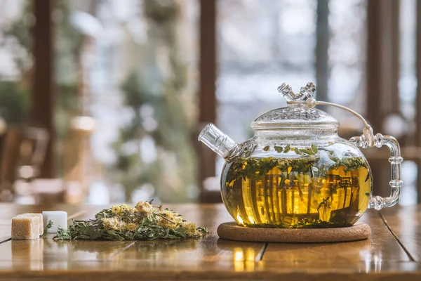 Délicieux Thé Vert Dans Beau Bol Verre Sur Une Table — Photo