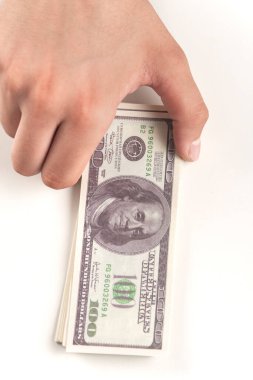 Para sayan adam, ekonomi konsepti, para tahsisi. Covid-19 salgınından sonra kriz. Euro düşüyor veya yükseliyor.