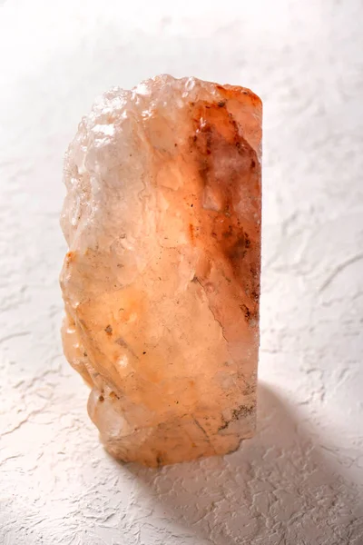 Large Piece Himalayan Salt White Background — Stockfoto