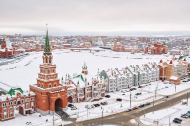 Kuş gözlü Yoshkar-Ola. Kış 2021. Diriltme Bulvarı.