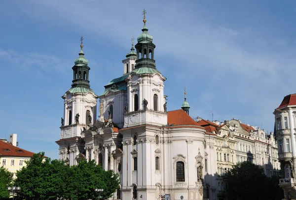 De kerk van st. nicholas in Praag, Tsjechië — Stockfoto