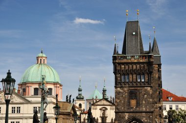 Prag 'daki Charles Köprüsü