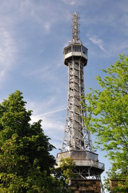 Prag 'daki Petrin Kulesi