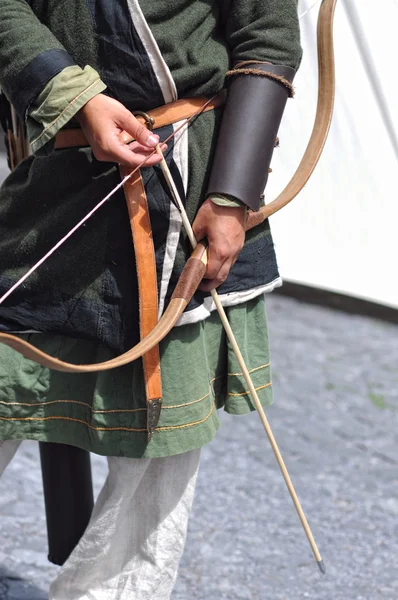 Pemanah dengan busur dan anak panah — Stok Foto