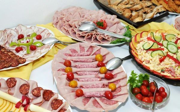 Platters of ham, cheese, salad — Stock Photo, Image