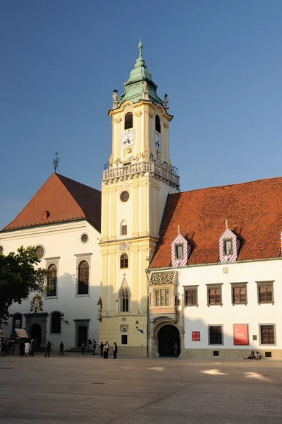 Rathaus auf dem Hauptplatz, Bratislava — Stockfoto