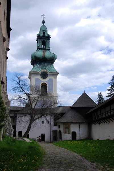 Arkitekturen i Banská Štiavnica, slovakia unesco — Stockfoto