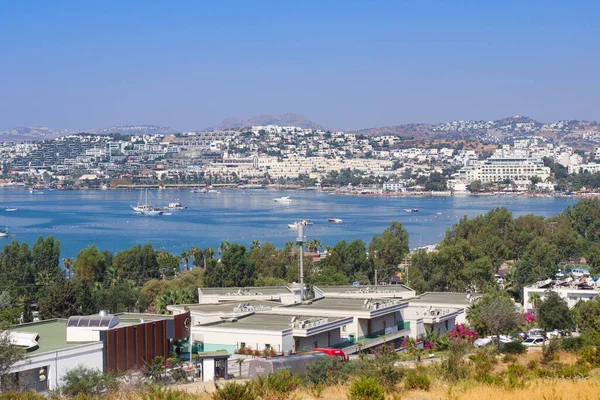 Bodrum şehri ve Mountian 'ın panoramik manzarası. Bodrum, Mugla, Türkiye