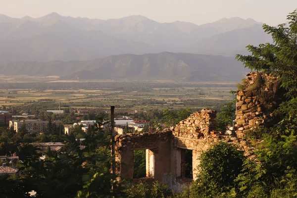 Ruïnes Van Een Oude Kerk Bij Zonsondergang Stad Telavi Georgia — Stockfoto