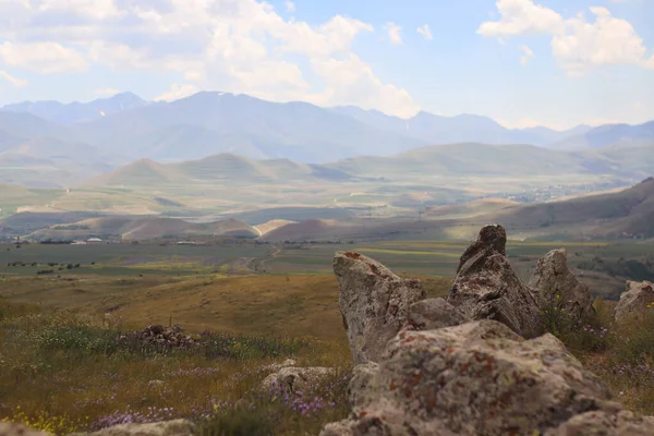 Stones Zorats Karer Karahunj Background Mountains Armenia — Stock Photo, Image