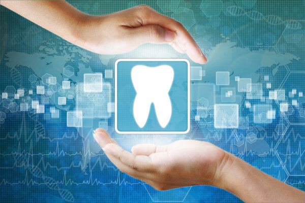 медицинская икона, зуб в руке

