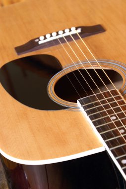 akustik gitar