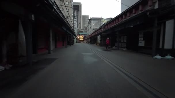 Tokio Asakusa Early Morning Cycling 2021 Frühling — Stockvideo