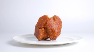 Japon usulü kızarmış çörek, Sata Andagi.