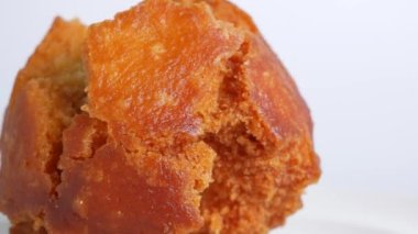 Japon usulü kızarmış çörek, Sata Andagi.