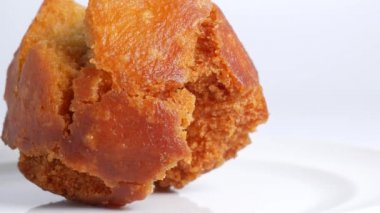 Japon usulü kızarmış çörek, Sata Andagi.