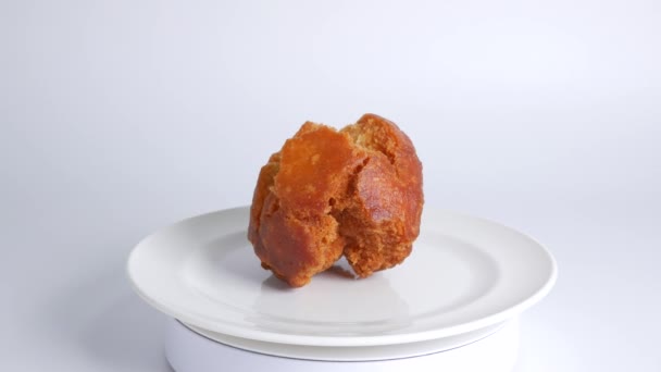 Japon Usulü Kızarmış Çörek Sata Andagi — Stok video