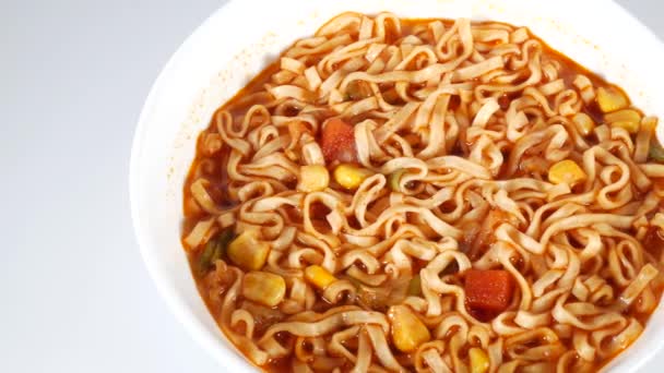 Ramen Tomate Primer Clip Vídeo — Vídeo de stock