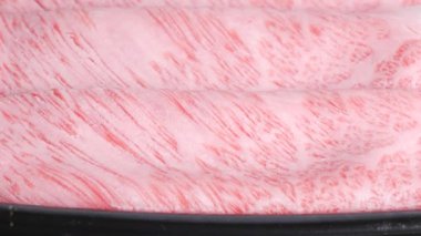 Japon siyah sığır eti fileto dilimi Kuroge Wagyu