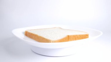 İnce ekmek, video klibini kapat