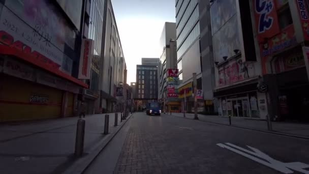 Tokyo Akihabara Early Morning Cycling 2021April — Stok Video