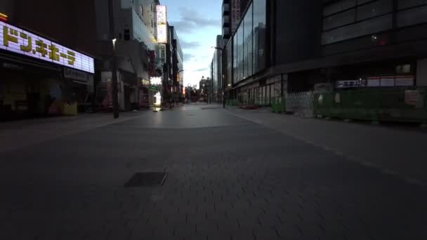 Tokyo Asakusa Časné Ráno Cyklistika 2021 Jaro — Stock video