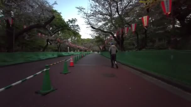 Tokyo Ueno Onshi Park Ciclismo Matinal 2021Abril — Vídeo de Stock