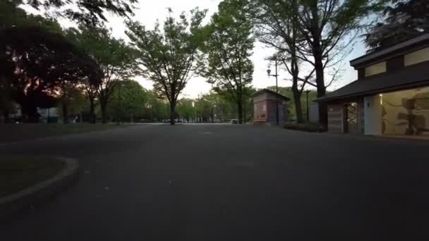 Tokio Ueno Onshi Park Frühen Morgen Radfahren 2021 April — Stockvideo