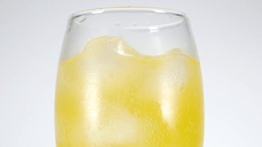 Portakallı soda flüt camı.