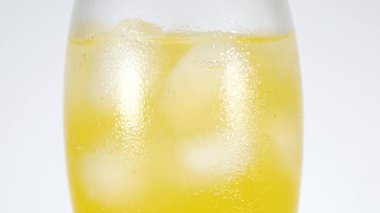 Portakallı soda flüt camı.