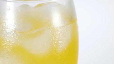 Portakallı soda flüt camı.