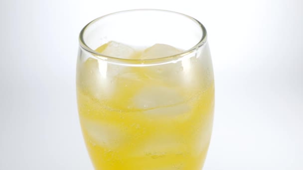 Soda Naranja Flauta Vidrio — Vídeos de Stock