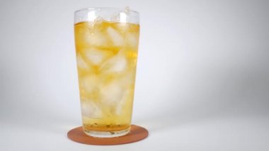 Yeşil çayla Japon Ruhları