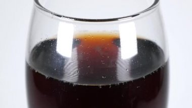 Cola, video klibini kapat