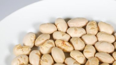 Kavrulmuş soya fasulyesi, video klibini kapat.