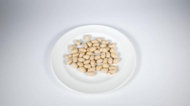 Kavrulmuş soya fasulyesi, video klibini kapat.