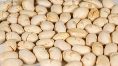 Kavrulmuş soya fasulyesi, video klibini kapat.