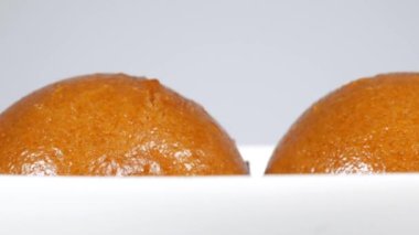 Esmer şekerparem, video klibini kapat