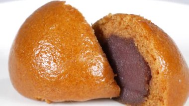 Esmer şekerparem, video klibini kapat