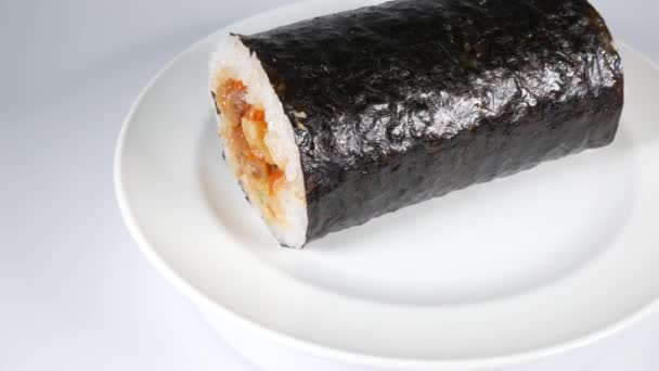 Japonés Beef Roll Sushi Primer Plano Video Clip — Vídeo de stock