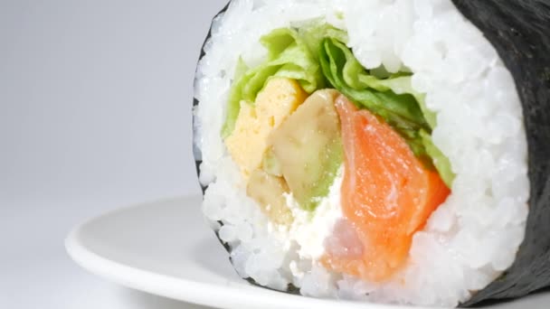 Avocado Laks Sushi Ruller – Stock-video