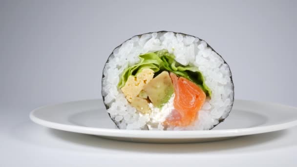 Awokado Sushi Łososia — Wideo stockowe