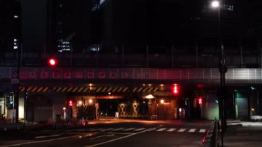 Japonya 'da Otemachi, Tokyo, gece manzaralı. 